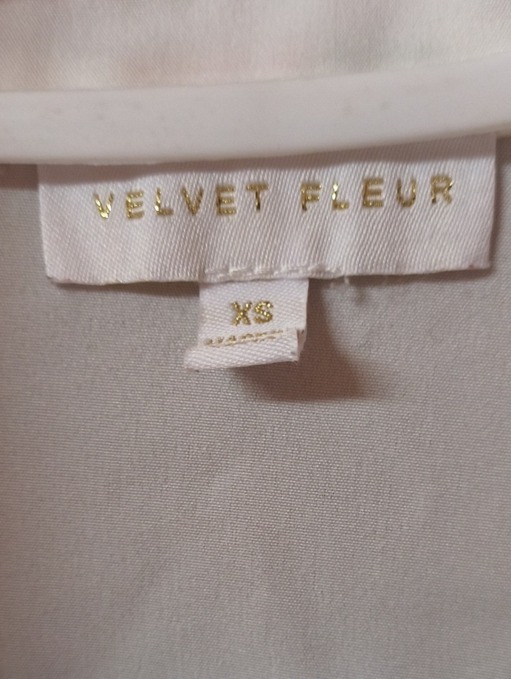 Velvet Fleur - Picture 2 of 4